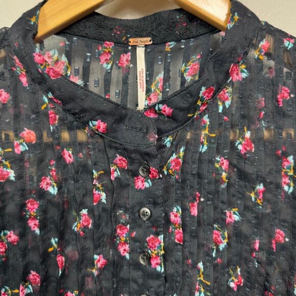 Free People Flowers in December Print Sheer Blouse Women's Size S - Picture 6 of 11